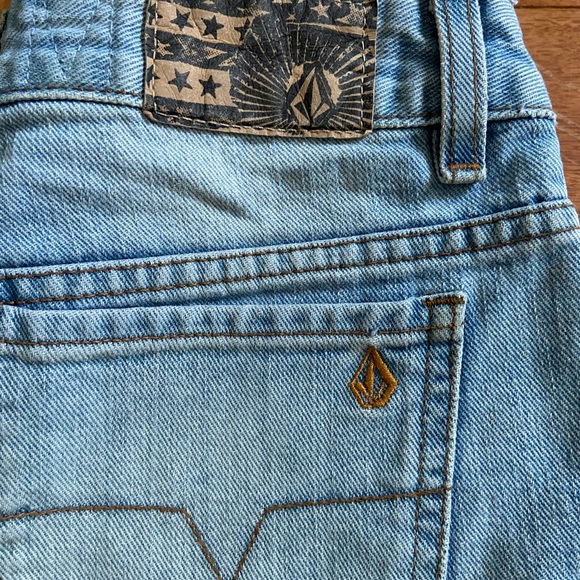 Denim Volcom Shorts ✌️ - Picture 4 of 6